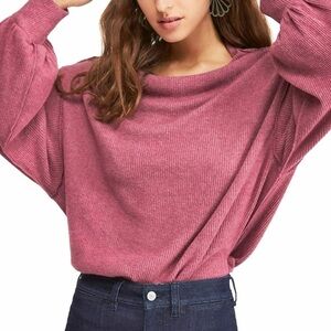 Free People deep earthy burgundy mauve. Oversized ribbed boat neck pull over.